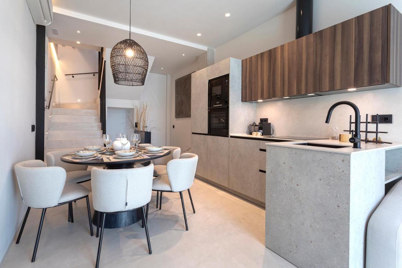 Magnificent Renovated 2Bd 2Bth Duplex With Terrace - City Centre มาลากา ภายนอก รูปภาพ